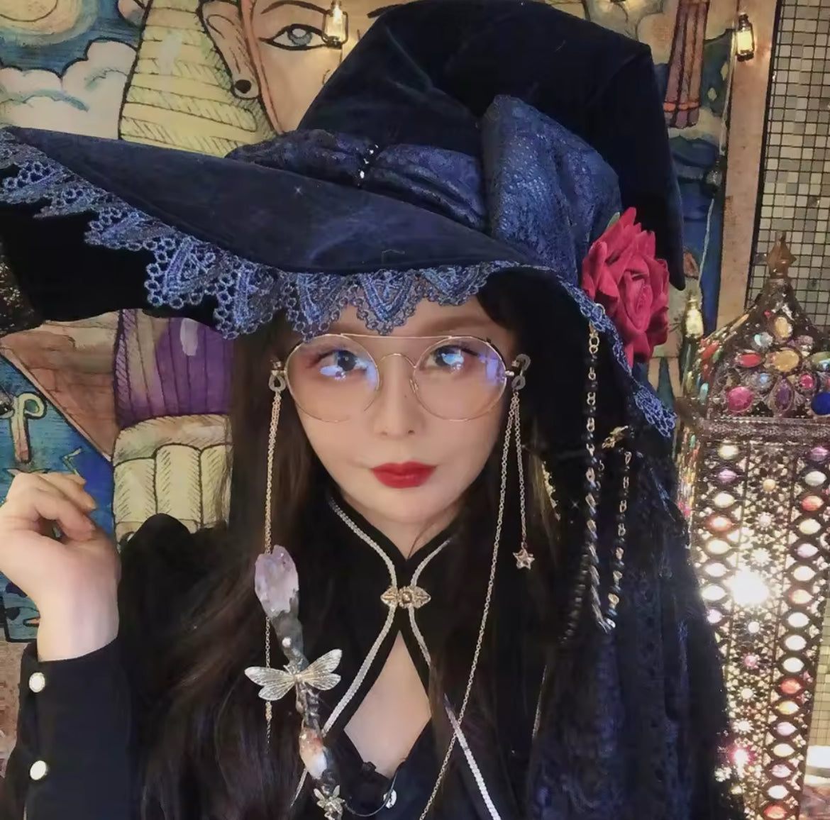 “Velvet Enchanting Midnight Witch Hat – Roses, Lace, and Enchanting Elegance”