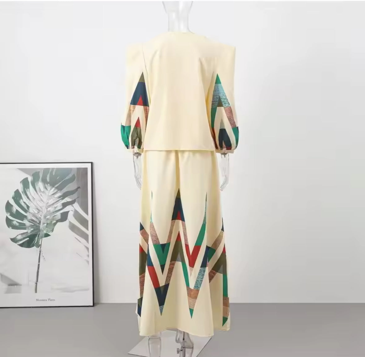New Stunning Sundancer Oracle Maxi Skirt Set